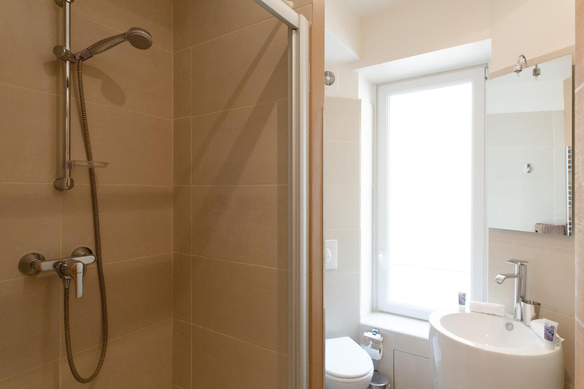 Le Cosy Yourhosthelper * Cannes