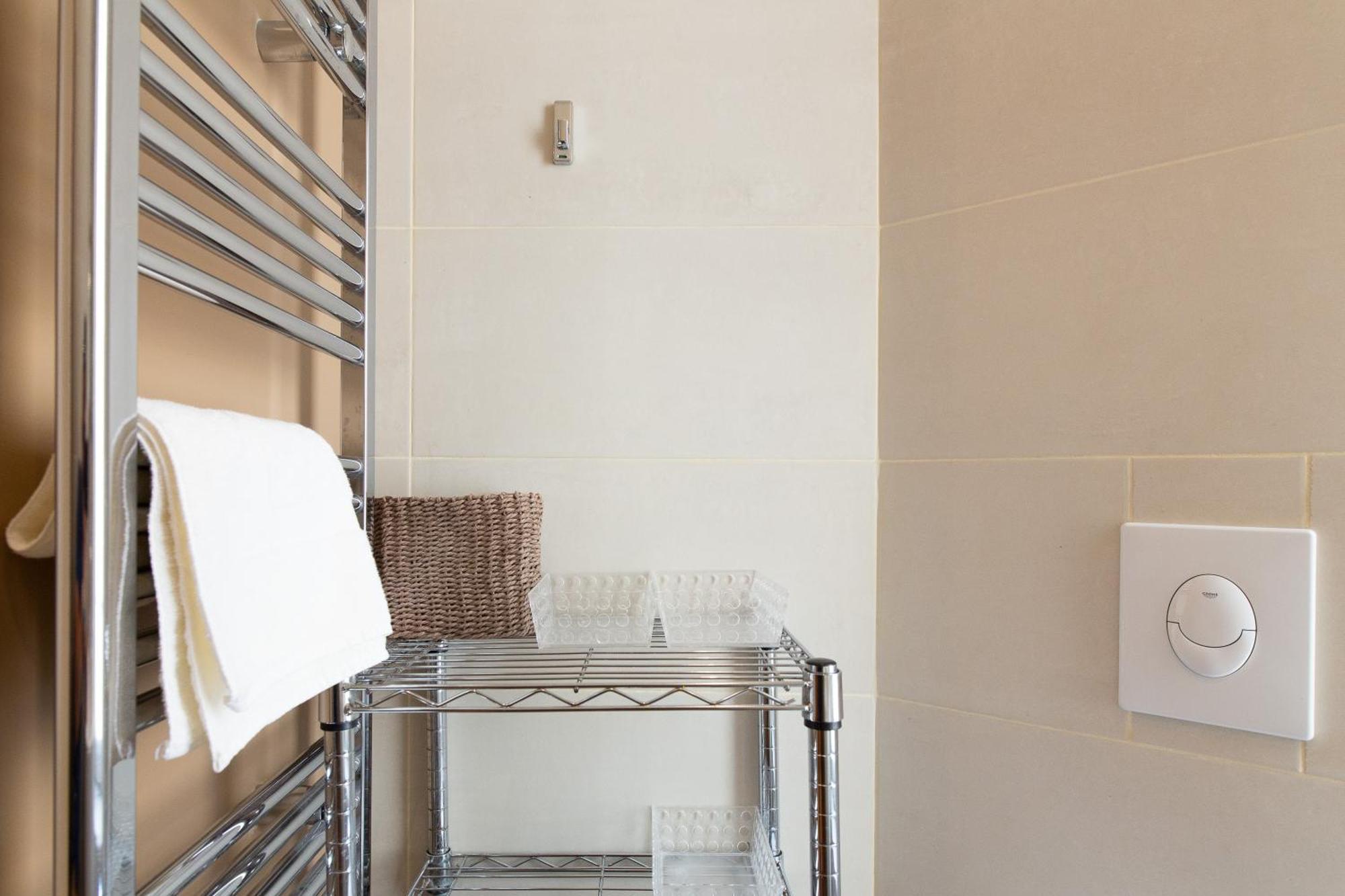 Le Cosy Yourhosthelper Cannes